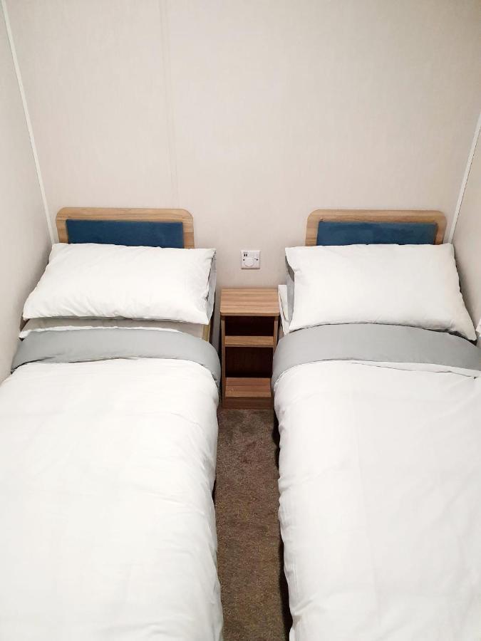 Parkview Caravan California Cliffs Great Yarmouth Eksteriør billede